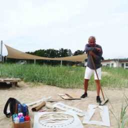 Kreidespray-Aktion am Strand Vorbereitungen