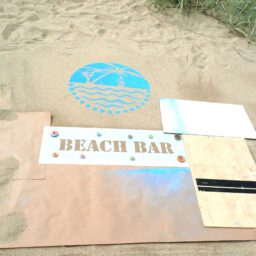 Kreidespray-Aktion am Strand: Ränder abdecken
