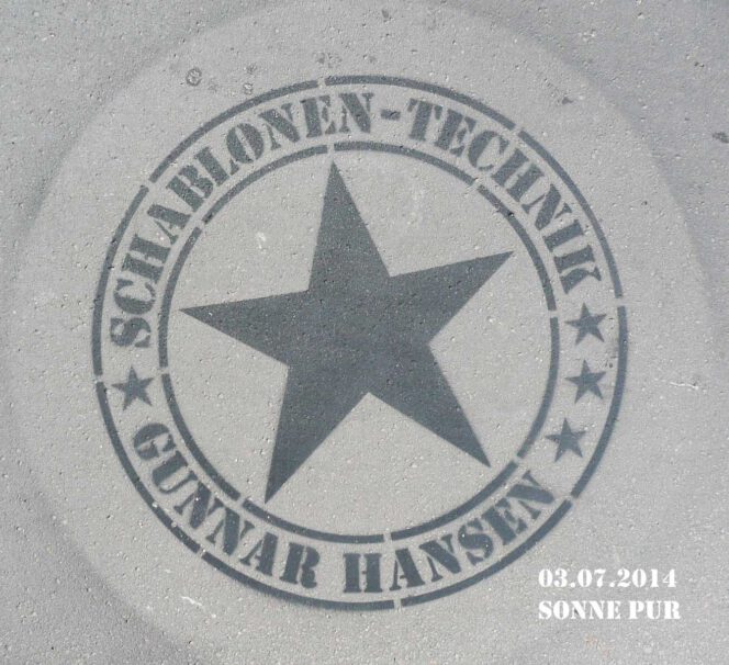 Kreidespray-Aktion auf der Straße, Sichtbarkeit nach 2 Tagen