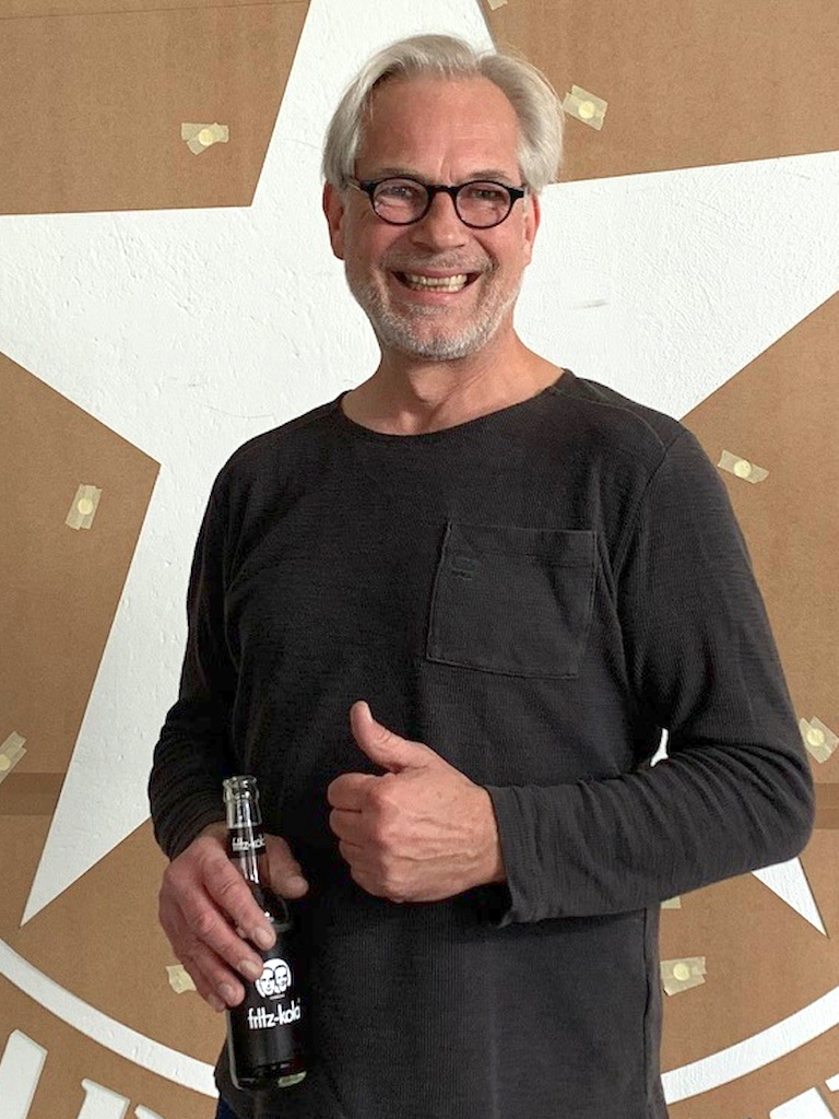 Profilbild vor 2200 mm Logoschablone